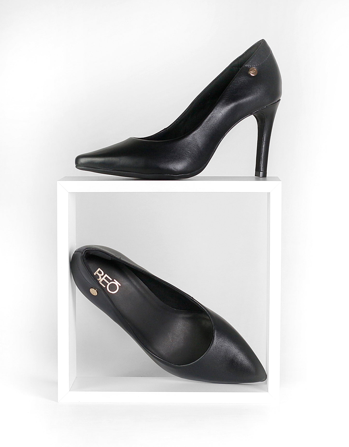 Stiletto Negro
