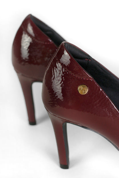 Stiletto Burdeo