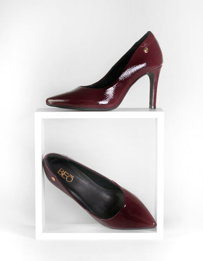 Stiletto Burdeo