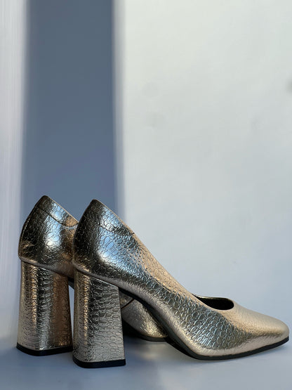 Zapato Camila Dorado