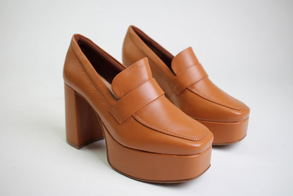 Zapato Lucrecia Camel