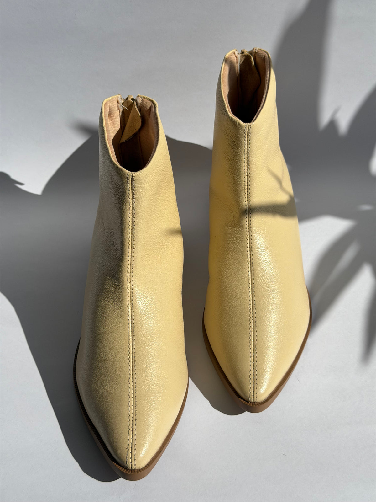 Cos Amarillo mantequilla