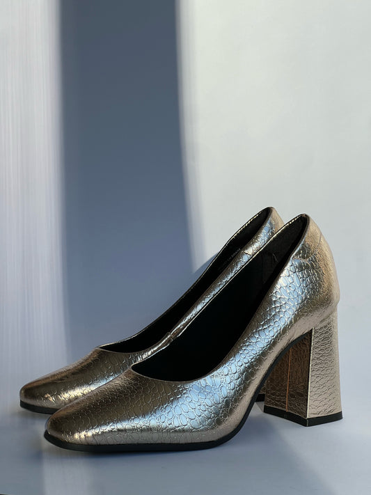 Zapato Camila Dorado