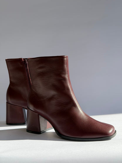 Botines Simone Burdeos